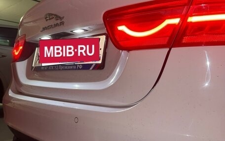 Jaguar XE I рестайлинг, 2015 год, 1 400 000 рублей, 3 фотография