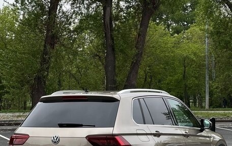 Volkswagen Tiguan II, 2017 год, 2 350 000 рублей, 2 фотография