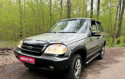 Chevrolet Niva I рестайлинг, 2005 год, 450 000 рублей, 1 фотография