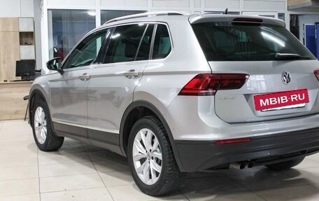 Volkswagen Tiguan II, 2017 год, 2 220 000 рублей, 2 фотография
