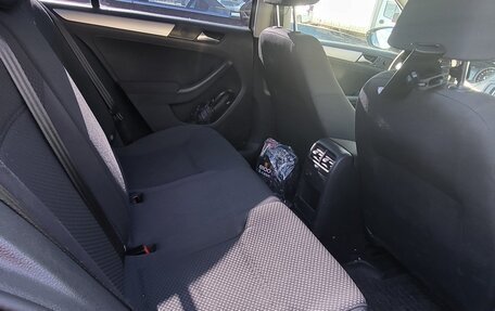 Volkswagen Jetta VI, 2011 год, 1 050 000 рублей, 7 фотография