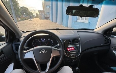 Hyundai Solaris II рестайлинг, 2016 год, 1 064 000 рублей, 6 фотография