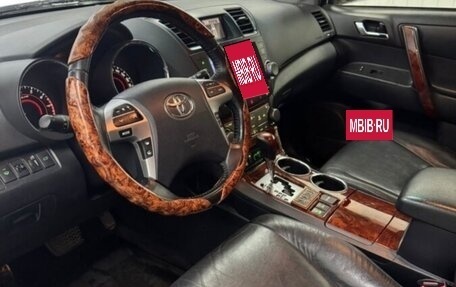 Toyota Highlander III, 2012 год, 2 600 000 рублей, 7 фотография
