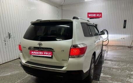 Toyota Highlander III, 2012 год, 2 600 000 рублей, 5 фотография