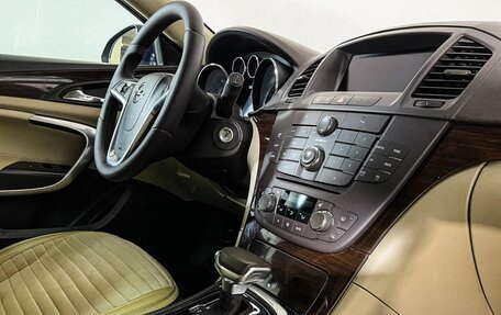 Opel Insignia II рестайлинг, 2011 год, 897 000 рублей, 9 фотография