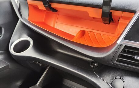Toyota Sienta II, 2018 год, 1 600 000 рублей, 12 фотография
