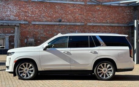 Cadillac Escalade V, 2022 год, 13 295 000 рублей, 2 фотография