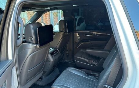 Cadillac Escalade V, 2022 год, 13 295 000 рублей, 8 фотография