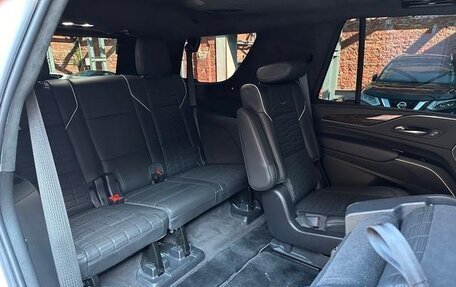 Cadillac Escalade V, 2022 год, 13 295 000 рублей, 10 фотография