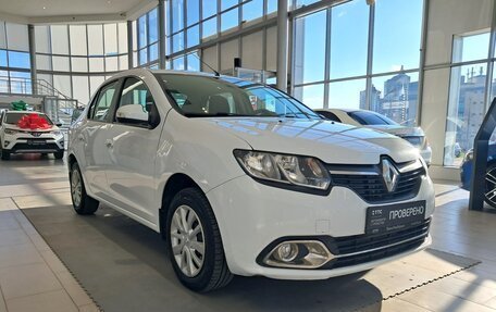 Renault Logan II, 2016 год, 647 000 рублей, 7 фотография
