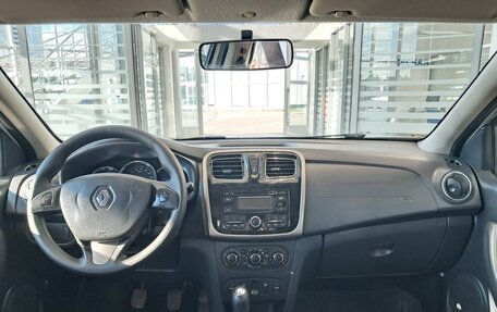 Renault Logan II, 2016 год, 647 000 рублей, 18 фотография