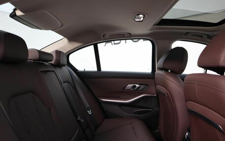 BMW 3 серия, 2024 год, 6 750 000 рублей, 14 фотография