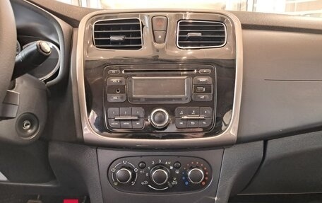 Renault Logan II, 2016 год, 647 000 рублей, 19 фотография
