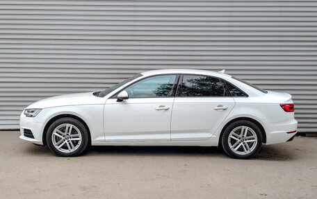 Audi A4, 2018 год, 2 150 000 рублей, 8 фотография