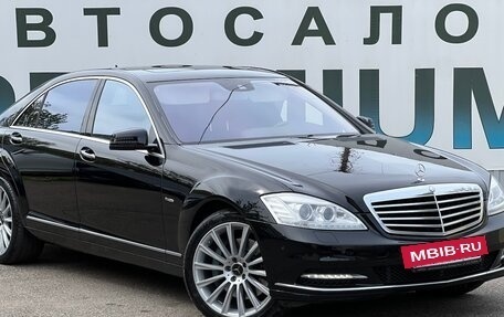 Mercedes-Benz S-Класс, 2012 год, 1 690 000 рублей, 3 фотография