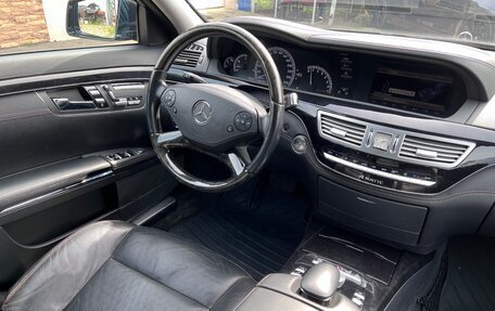 Mercedes-Benz S-Класс, 2012 год, 1 690 000 рублей, 38 фотография