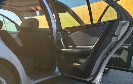 Mercedes-Benz E-Класс, 1998 год, 860 000 рублей, 11 фотография
