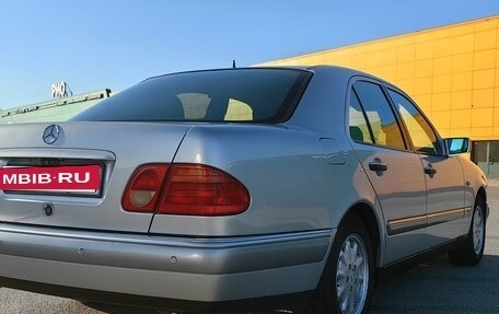 Mercedes-Benz E-Класс, 1998 год, 860 000 рублей, 7 фотография