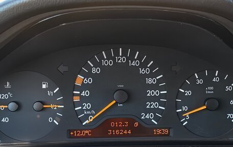 Mercedes-Benz E-Класс, 1998 год, 860 000 рублей, 21 фотография