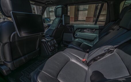 Land Rover Range Rover IV рестайлинг, 2018 год, 11 890 000 рублей, 24 фотография