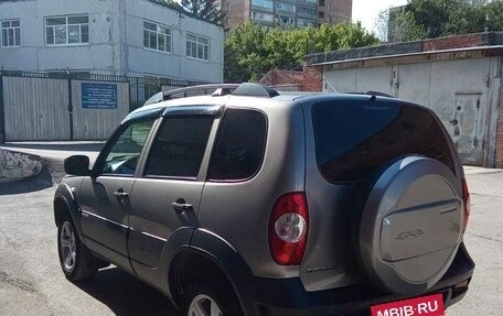 Chevrolet Niva I рестайлинг, 2016 год, 850 000 рублей, 5 фотография