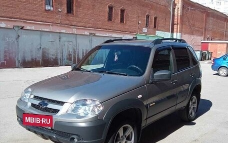 Chevrolet Niva I рестайлинг, 2016 год, 850 000 рублей, 8 фотография