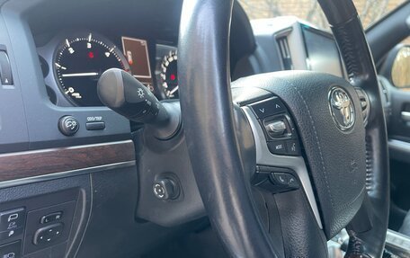 Toyota Land Cruiser 200, 2019 год, 7 850 000 рублей, 12 фотография