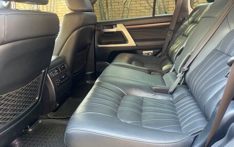 Toyota Land Cruiser 200, 2019 год, 7 850 000 рублей, 16 фотография