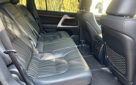 Toyota Land Cruiser 200, 2019 год, 7 850 000 рублей, 21 фотография