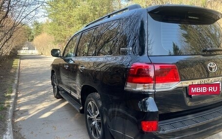 Toyota Land Cruiser 200, 2019 год, 7 850 000 рублей, 5 фотография