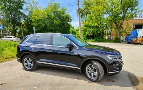 Volkswagen Touareg III, 2018 год, 5 200 000 рублей, 13 фотография