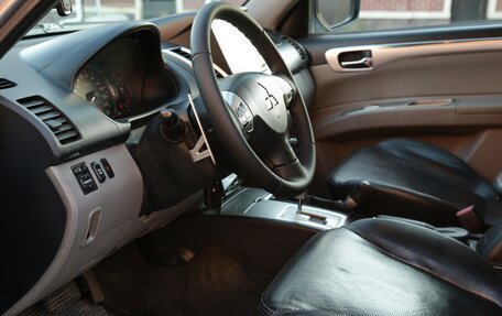 Mitsubishi Pajero Sport II рестайлинг, 2011 год, 1 220 000 рублей, 23 фотография