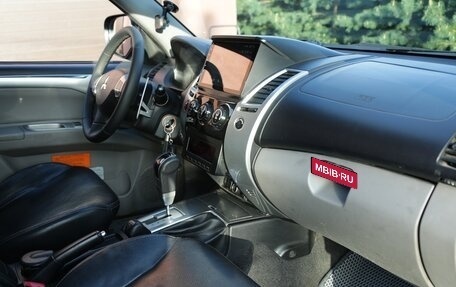 Mitsubishi Pajero Sport II рестайлинг, 2011 год, 1 220 000 рублей, 13 фотография