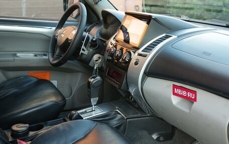 Mitsubishi Pajero Sport II рестайлинг, 2011 год, 1 220 000 рублей, 24 фотография