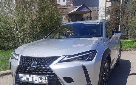 Lexus UX I, 2018 год, 2 940 000 рублей, 2 фотография