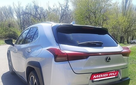 Lexus UX I, 2018 год, 2 940 000 рублей, 3 фотография