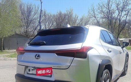 Lexus UX I, 2018 год, 2 940 000 рублей, 5 фотография