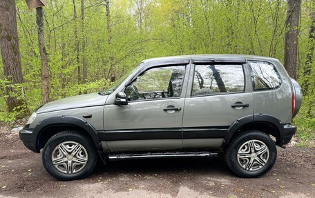 Chevrolet Niva I рестайлинг, 2005 год, 450 000 рублей, 15 фотография