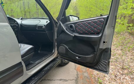 Chevrolet Niva I рестайлинг, 2005 год, 450 000 рублей, 21 фотография