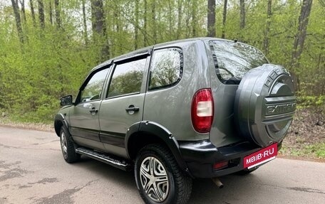 Chevrolet Niva I рестайлинг, 2005 год, 450 000 рублей, 30 фотография