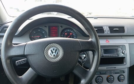 Volkswagen Passat B6, 2007 год, 550 000 рублей, 16 фотография