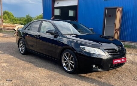 Toyota Camry, 2010 год, 1 500 000 рублей, 2 фотография
