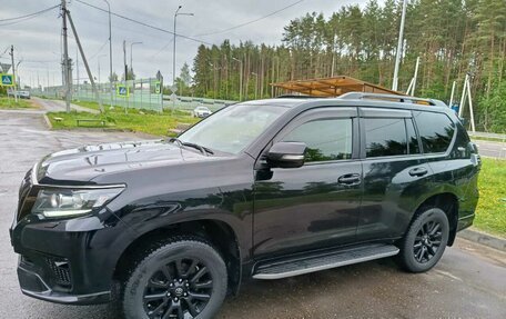 Toyota Land Cruiser Prado 150 рестайлинг 2, 2021 год, 5 200 000 рублей, 10 фотография