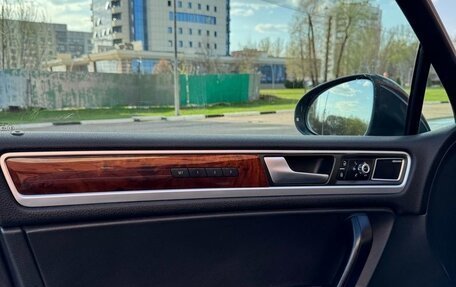 Volkswagen Touareg III, 2011 год, 2 000 000 рублей, 13 фотография