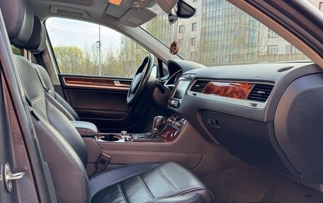 Volkswagen Touareg III, 2011 год, 2 000 000 рублей, 19 фотография