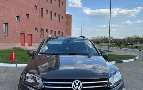 Volkswagen Touareg III, 2011 год, 2 000 000 рублей, 4 фотография