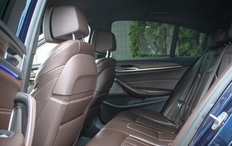 BMW 5 серия, 2018 год, 3 999 000 рублей, 16 фотография