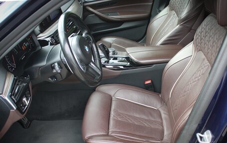 BMW 5 серия, 2018 год, 3 999 000 рублей, 19 фотография