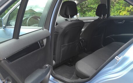 Mercedes-Benz C-Класс, 2010 год, 1 500 000 рублей, 2 фотография