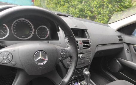 Mercedes-Benz C-Класс, 2010 год, 1 500 000 рублей, 9 фотография